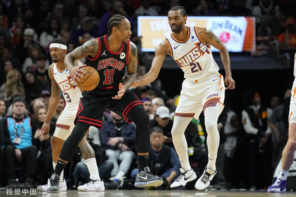 依靠某个球 依靠某个球